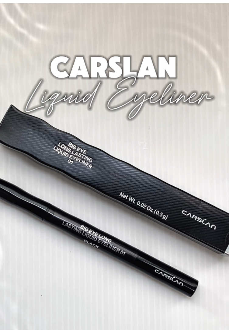 Nak hasilkan eyeliner tajam dan tahan lama sepanjang hari? Try Carslan Big Eye Long Lasting Liquid Eyeliner! Mudah guna, hitam pekat, dan memang on point! #carslan #carslaneyeliner #carslancosmetics #fyp 