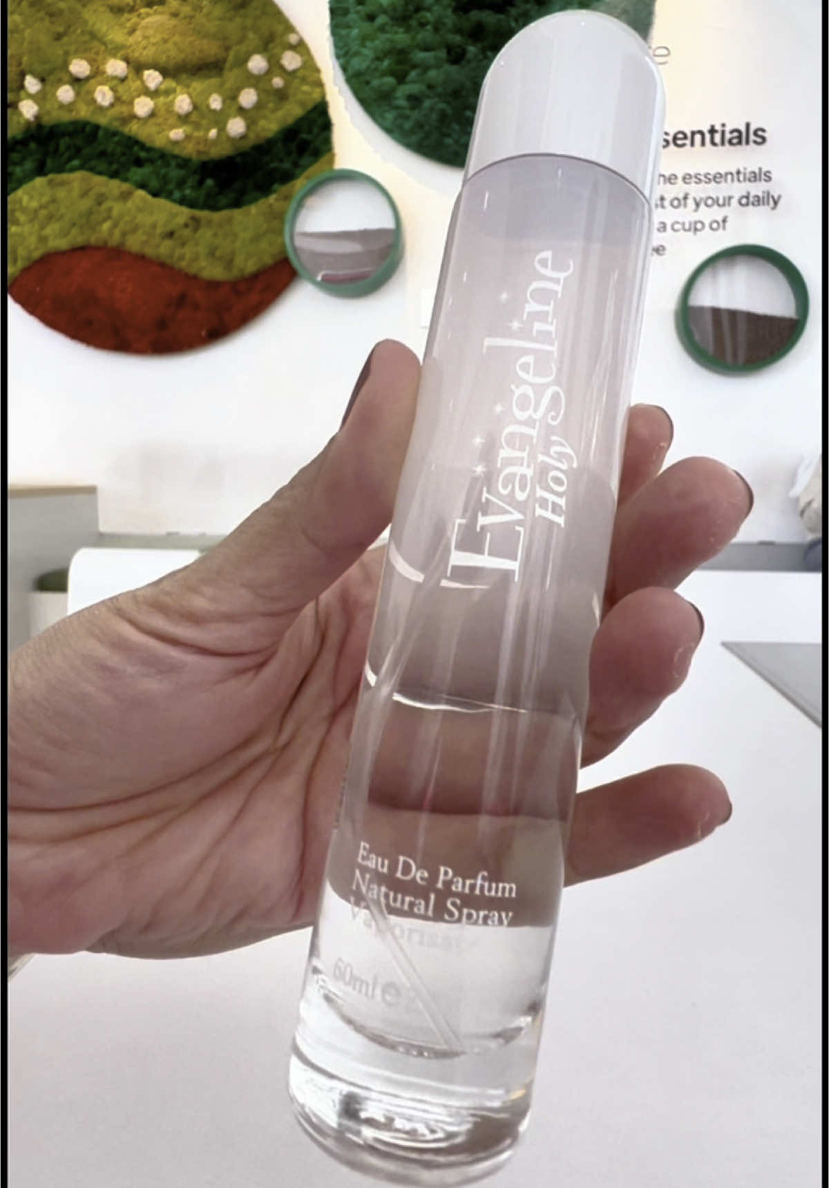 EDP = awet. Beli disini aja #evangelineparfum #parfumeawet #parfumperempuan #wangiseharian #wangitahanlama #edpparfum #parfumtiktok #parfumviral 