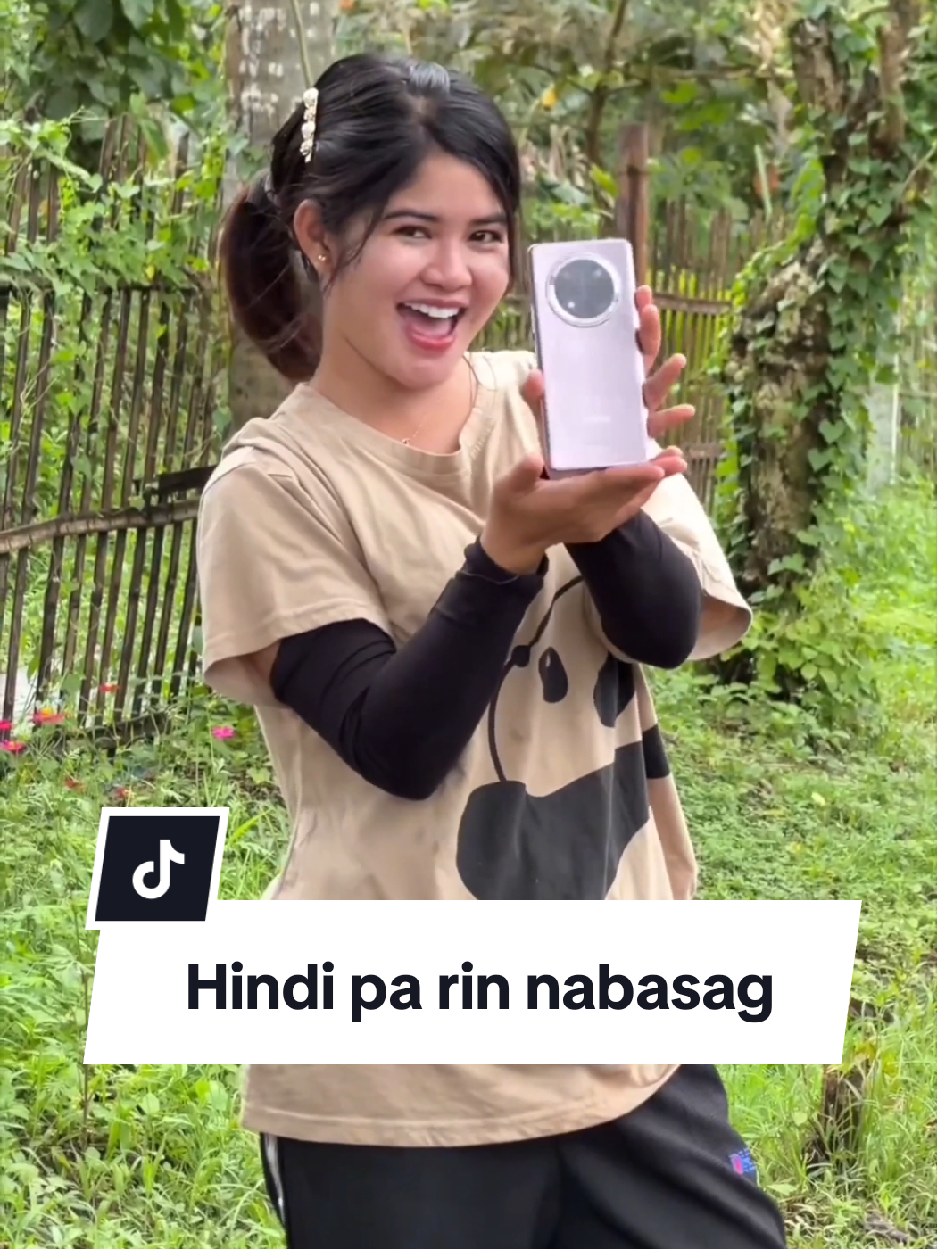 Durability that speaks for itself! Even our HONOR stars take the 𝐇𝐎𝐍𝐎𝐑 𝐗𝟗𝐜 𝟓𝐆 to the test! Indeed, #TheToughestPhone with #AllAngleTripleDefense. Get yours for only ₱𝟏𝟔,𝟗𝟗𝟗! Available nationwide! 