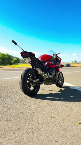 Me gustas tú #bmw #s1000rr #motorcycle #edit #cinematic #bestmotorcycle 