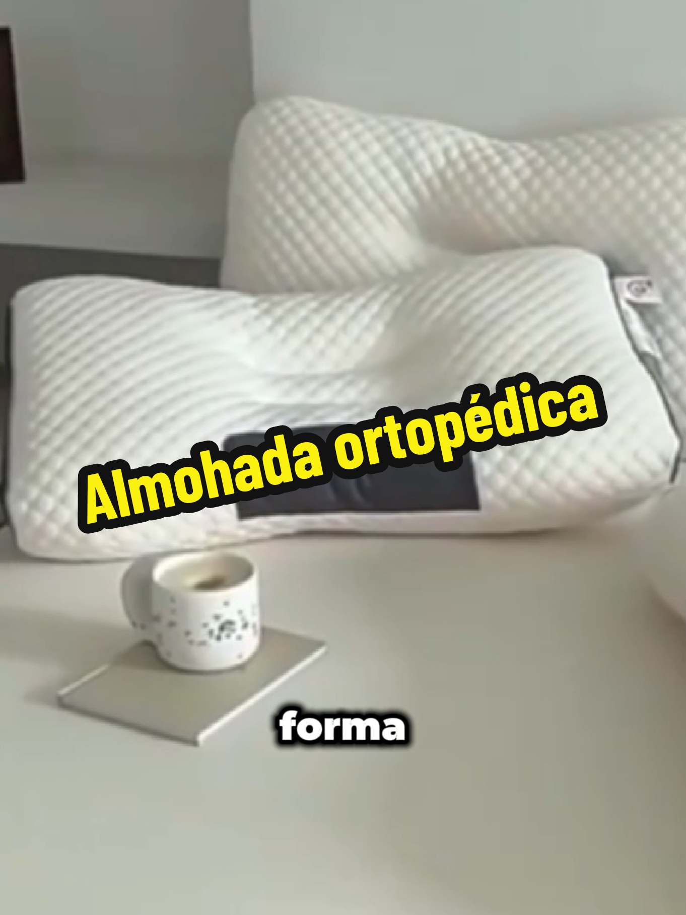 Dile adiós al dolor de cuello. Esta almohada ortopédica alinea tu columna y mejora tu postura desde la primera noche. Diseño ergonómico que se adapta a ti, sin importar cómo duermas. Material transpirable + funda lavable. Ideal para quienes buscan descanso real y sin interrupciones. Envío gratis. Pago contraentrega.