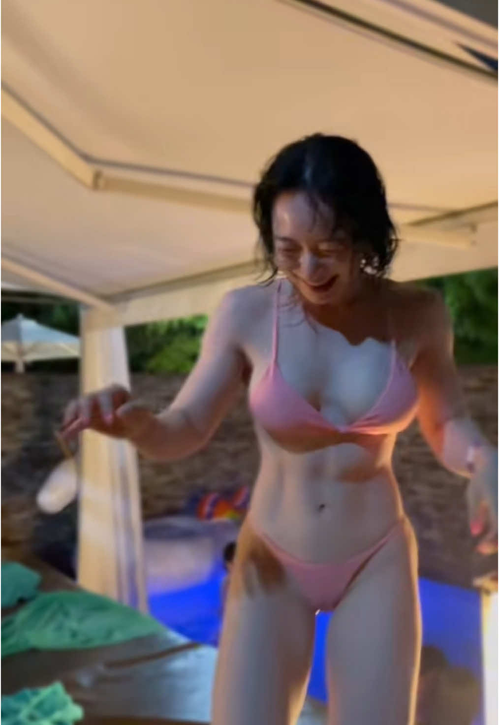 이제 여름 다가온다🙊 미리미리 운동 하쟈!! #cancerfighter #운동하는여자 #운동하는남자 #gymrat #pullup #pullupchallenge #풀업 #턱걸이 #koreangirl  #bikini #비키니 #운동  #다이어트 #운동자극 