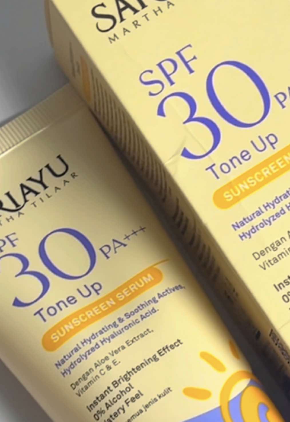 Gausah ragu, yang lokal juga bisa unggul! Tone Up Sunscreen Serum SPF 30 PA+++ dari Sariayu Martha Tilaar – perlindungan maksimal, hasil cerah natural, dan pastinya cocok buat kulit Indonesia. #rekomendasisunscreen #toneup #sariayu #spf30pa➕➕➕  #ssviral #sunscreen #toneupsunscreen #cantikalami #kulitindonesia #sariayumarthatilaar 