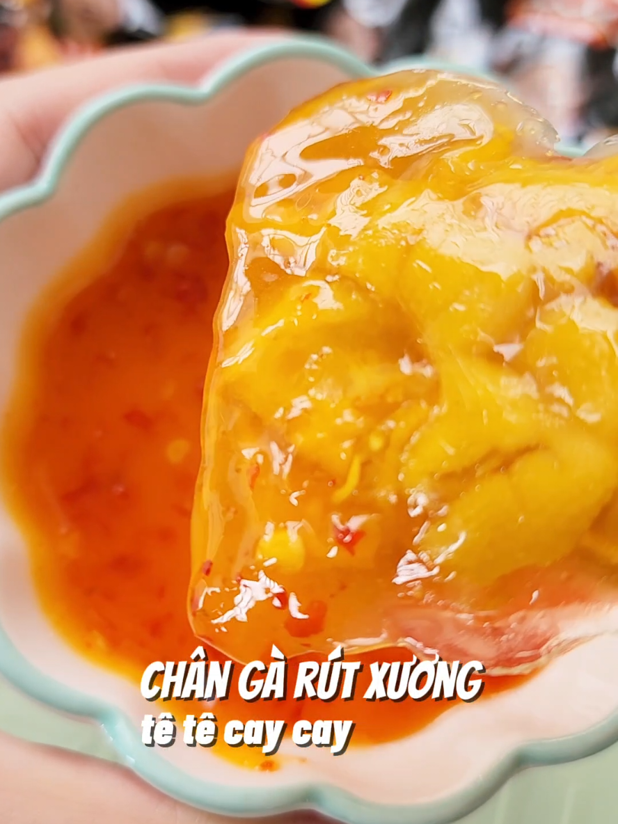 Chân gà rút xương tê cay kèm hũ sốt chấm cay cay ăn cùng bà Tuyết #changarutxuong #changabatuyet #ancungbatuyet #changatecay 