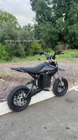 bad recording😭#razor #ebike #fyp #blowthisup #xyzbca #mx650 #dirtbike 