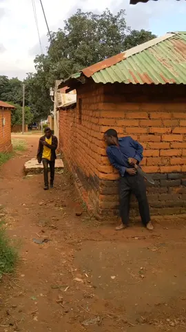 kwani uyu katokea wapi #comedyvideo #funnyvideos😂 #mr_n #fyp #trendingvideo @mesh🕵️🕵️ @MNDALI @𝙶𝙰𝚂𝙿𝙴𝚁 