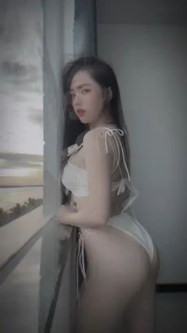 E không hề nhận ra mình cô đơn cho đến cuối ngày, khi mà e có hàng đống chuyện mà chẳng biết kể với ai .. #maibaby1007 