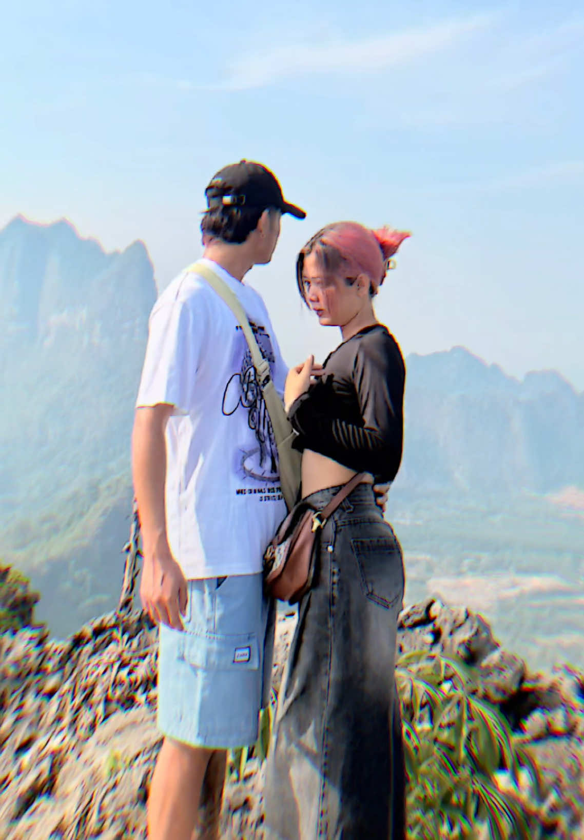တင်ဖို့မေ့နေတာလေး@Pi Si🤍 🖤