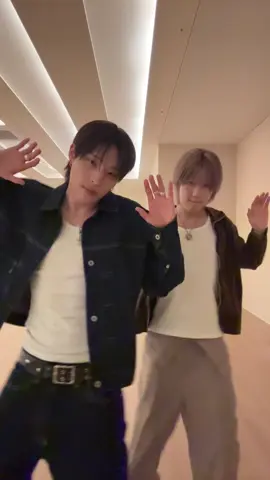 Me and my son shaking to the max 🥸 #피원하모니 #P1Harmony #P1H #DUH 