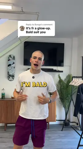 Replying to @Bungo  Pros and cons of being bald at 15 #bald#barber#johnydownes