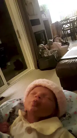 Mom’s first kiss woke her heart, her pout asked for more! #Naptime #Loveattack #PoutPower