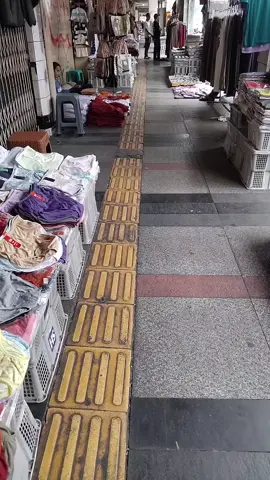 Sekitar wilayah pasar baru bandung ekonomi saat ini kurang baik baik aza. #ekonomi  #pasarbaru  #jawabarat 