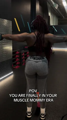 And its real fun over here too 🏋🏾‍♀️ #creatorsearchinsights #musclemommy #bodytransformation #womenwholiftheavy #GymTok #fyppp #womenwholift #lifting #gains #musclemommyera #musclemami #gymgirlsoftiktok #pushupswomen 