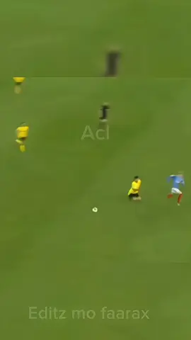 Acl injury player Football 🥺😢#@ACL COURT 🥹 #@wll shaka ✅️ #football #t #foryoupage #videoviral #standwithkashmir #humour #funny 