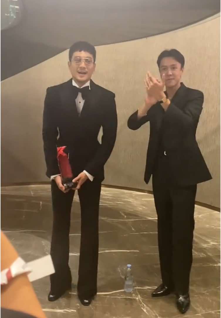 ทองหล่อ จะไปสู้ท็อปหล่อได้ยังไง 🏆 #ท็อปทศพล #พ่อท็อป #ท็อปทศพลหมายสุข #toptodsapol 