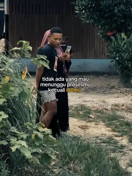 Tidak ada yg mau menunggu prosesku, kecuali IBU 🥺🥹 || #fyp #storyonly🥀 #storywa #galaubrutal #katakatamotivasi #sadstory #xyzabcfypシ #4upageシ #CapCut 