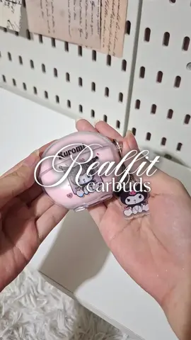 love this pink earbuds from @realfitofficial #realfit #realfitearbuds #earphones #earbuds #earbudswireless #wirelessearphone 