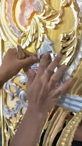 Proses Variasi Prada di Kursi King Salman🤩 Rajanya Kursi Sultan akan segera hadir di New Fortuna Aiko, kuyyy pantengin teruss😍👐🏻#fortunaaiko #fortunaaikoshop #newfortunaaiko #airlanggamebel #mebeljepara #viral #trending #xybca #fypage #fyp #4u 