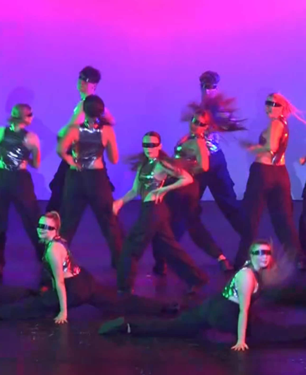 🩶MIND YOUR BUSINESS🩶 Dancers: Senior Elite Music: @britneyspears @iamwill  Venue: @ymcascarboroughuk  #tlcofdance #mindyourbusiness #dance #show #danceshow #dancers #britneyspears #william #thebeat #thebeatshow #ymcatheatre #scarborough #viral #foryoupage #foryou #fyp 