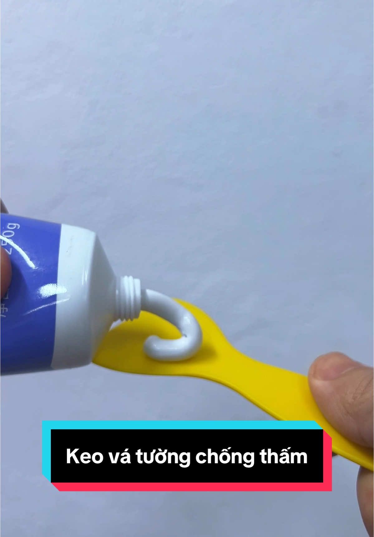 Keo vá tường chống ẩm mốc #khanhdanstoregiadung #khanhngochomedecor #dogiadung #xuhuong #keovatuong #chongtham #chongammoc