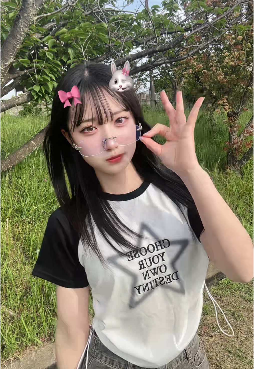 もう半袖でもいけちゃう暑さじゃない⁉️ このトップスは横にクシュクシュする所があってスタイルupするからおすすめ¨̮⃝ 上下のお洋服は@lovetoxic_official さんのです🌟 #ラブトキシック #ラブトキ #マルチメディア賞 #LTXC 