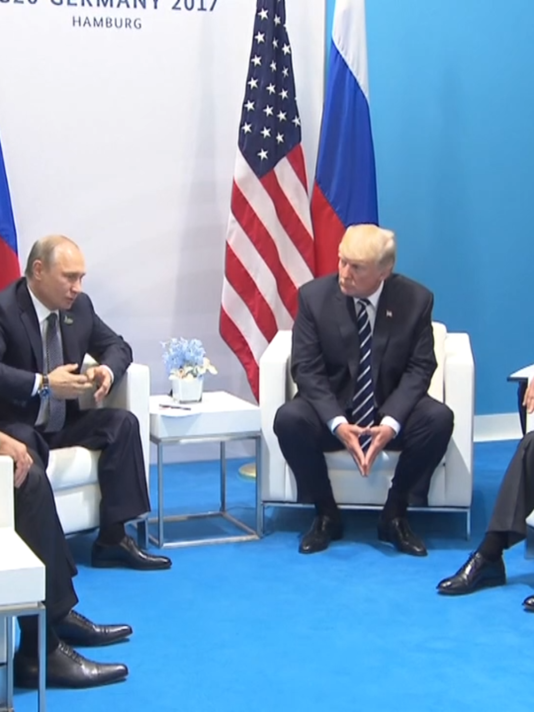 Cuộc gặp của Tổng thống Nga Vladimir Putin và Tổng thống Hoa Kỳ Donald Trump nhân dịp tham dự sự kiện G20 năm 2017. #putin #vladimirputin #russia #russian #USA #unitedstates #donaldtrump #Trump #putinandtrump #usapresidents #russiapresident #putinmeettrum #putintrump #G20 #xuhuong #xuhuongtiktok #xuhuong2025 #tiktok2025