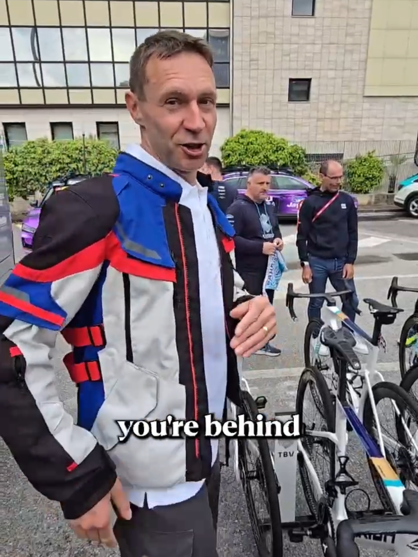 Saddles are the same, right? Think again! Jens Voigt has been checking out the bikes at Bahrain Victorious 👀 #cycling #roadcycling #Giro