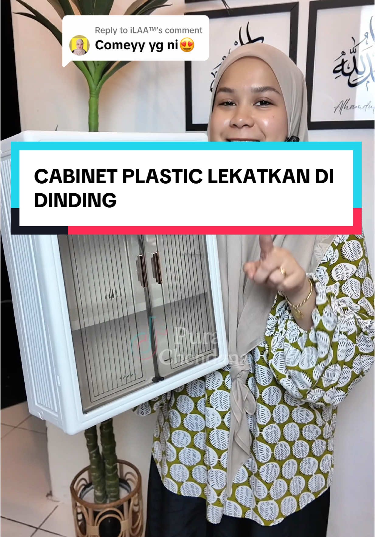Replying to @iLAA™ cabinet plastic boleh lekatkan pada dinding. cantik kukuh. sesuai untuk simpan barangan kosmetic atau jadikan peti kecemasan atau simpan barangan lain. #cabinetplastic #rakcabinet #wallcabinet #wallrack 