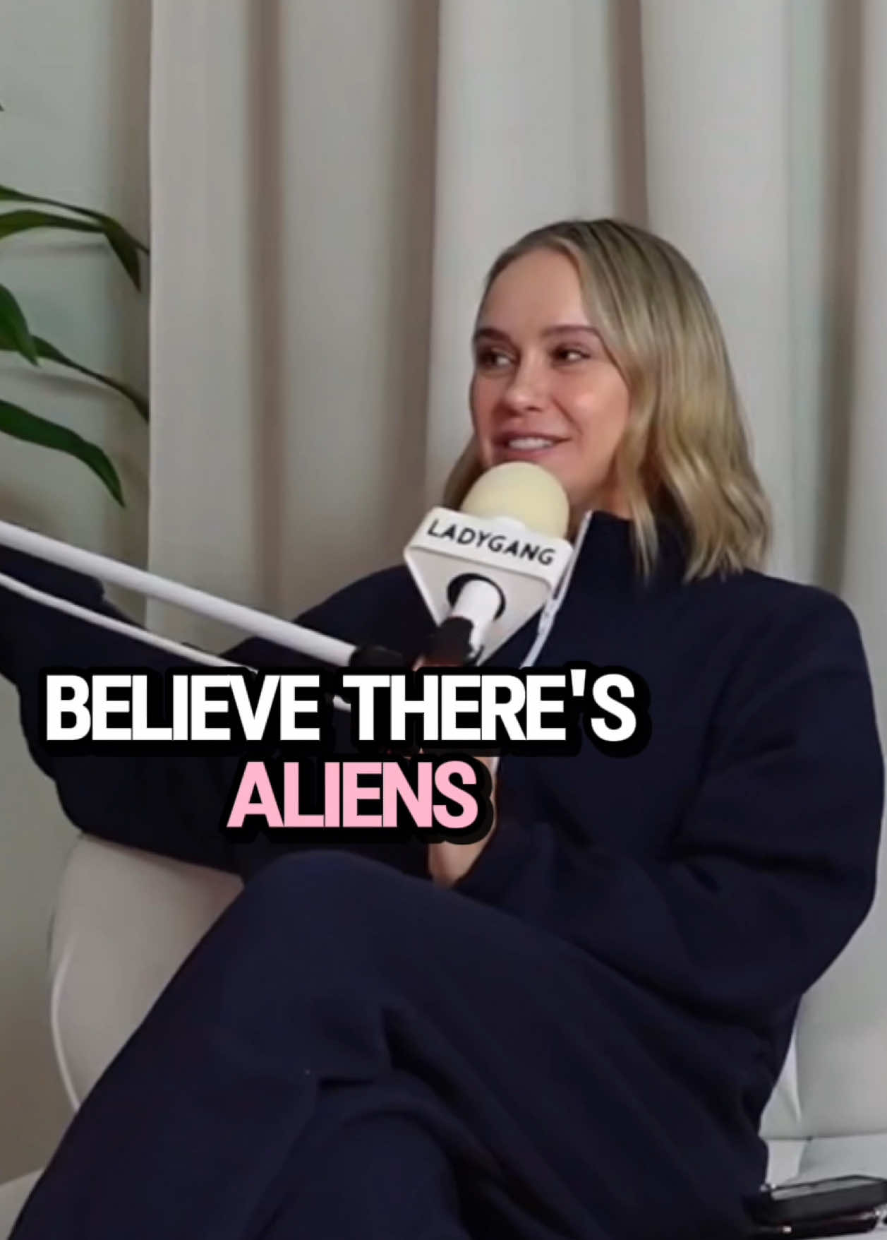 New “weird news” episode out now on LadyGang wherever you get your podcasts 🎙️ #ladygangpodcast #aliens #beccatobin #jacvanek #keltieknight 