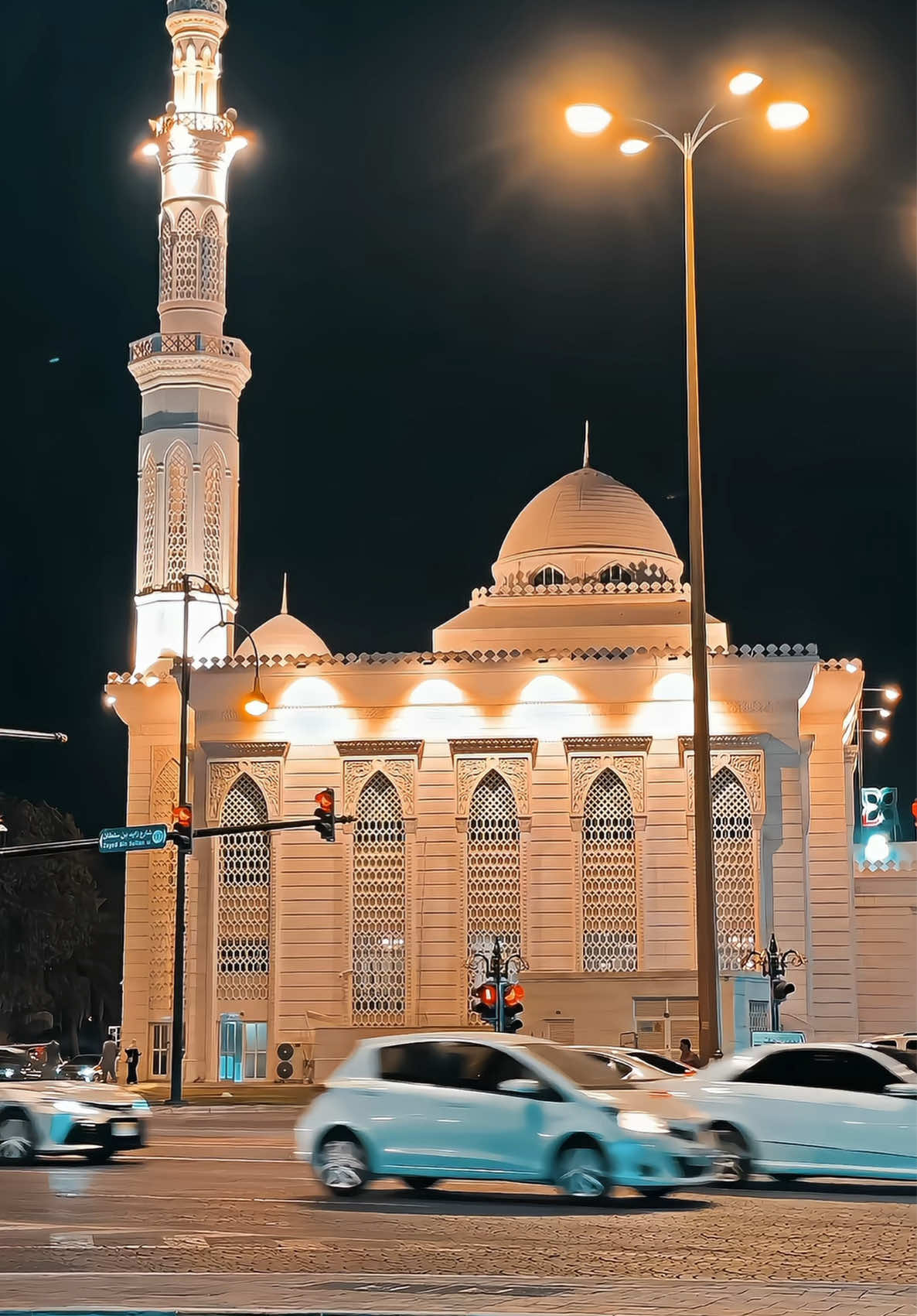 What is the name of this mosque? #uae #travel #hiddengems #alainsanaiya #العين_دار_الزين #ترند #العين_أبوظبي #trending #viral #capcut #creatorsearchinsights 