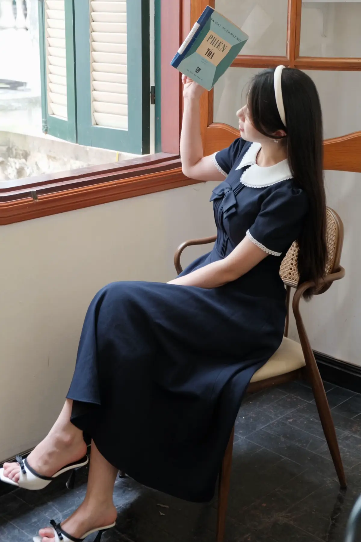 Brand mới mở nhưng đồ xinh yêu, tiểu thư kín đáo, nhìn cách các bạn ấy đóng gói là thấy tâm huyết lắm. Các bạn mới khởi nghiệp nên hi vọng sẽ được biết đến nhiều hơn, ủng hộ nhiều hơn #vayxinh #tieuthu #chupanhxinh 