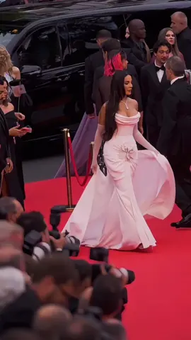 ICONIC #NadineNassibNjeim #cannesfilmfestival #cannesfilmfestival2025 #NadineNjeimBeauty #نادين_نسيب_نجيم 