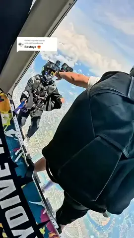Membalas kepada @umi.kalthom.kenek Welcome to skydiving hainan 2025#jump #adventure #zipline #extreme #landing #fun #trending #fypシ゚ 