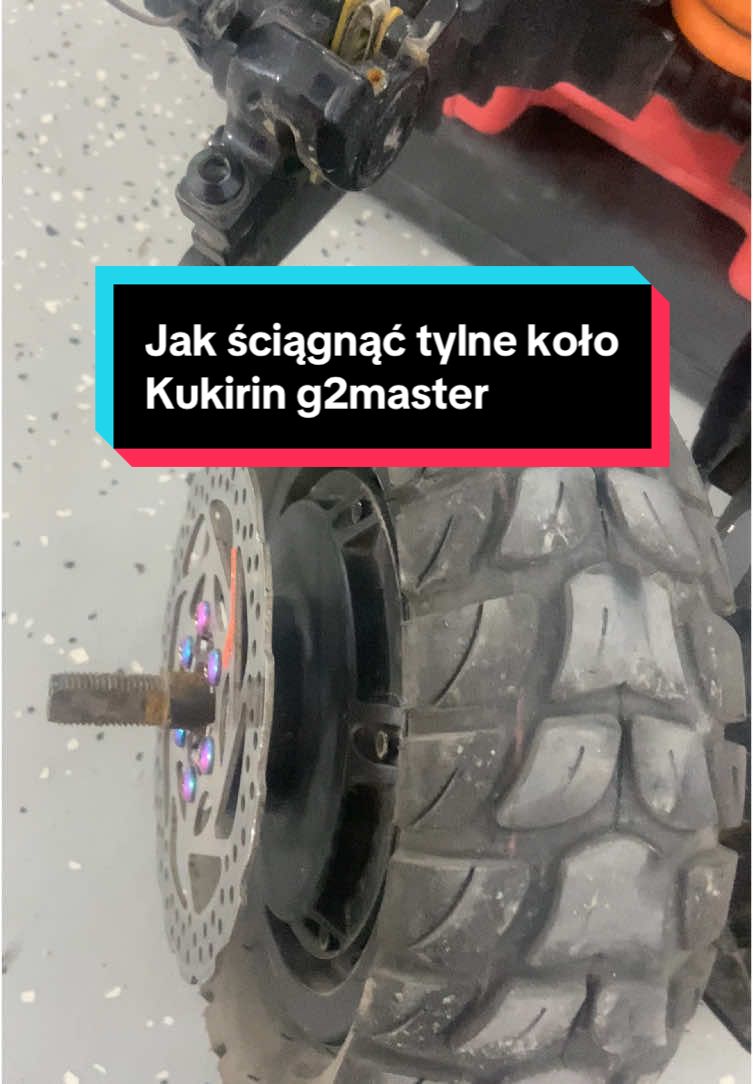 Jak rozkręcić tylnie koło w Kukirin g2master #hulajnoga #hulajnogaelektryczna #electrocscooter #kukirin #kukirng2master #kukiring4 #naprawa #jakściągnąć 