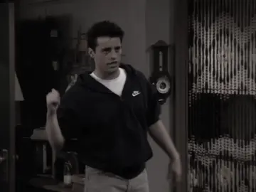 #friends #friendsedit #فريندز #friendstvshow #fyp #foryou #foryoupage #viral #MatthewPerry #chandlerbing #sad #edit #ادت 