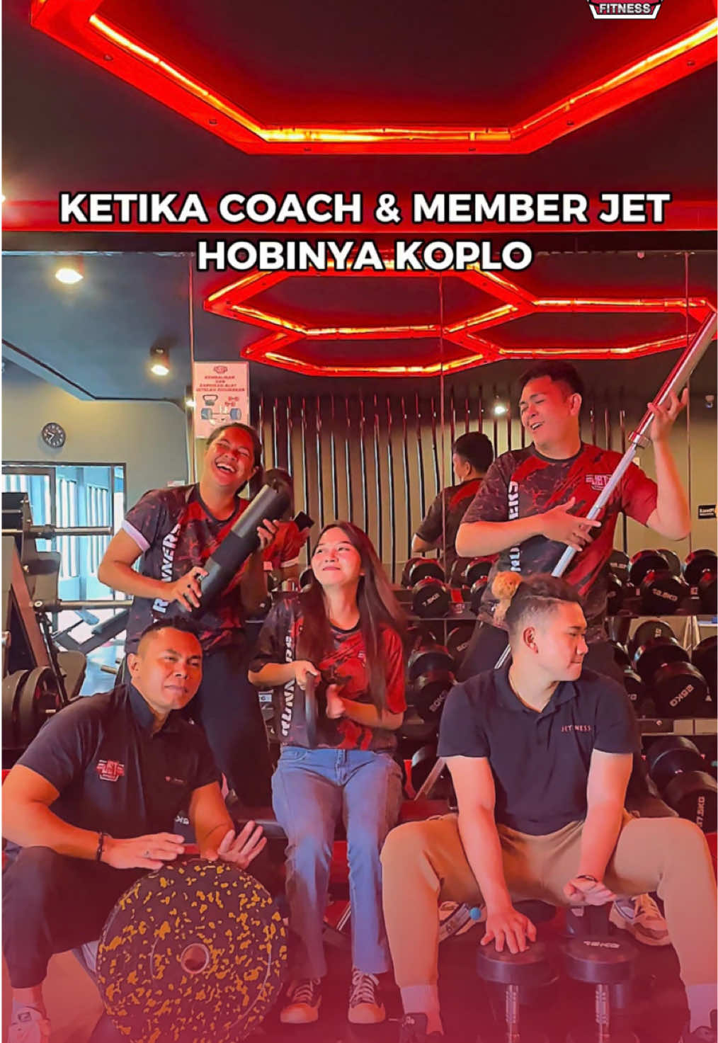 Gen Milenial dan Gen Z pun bersatu😎 . #letsgethealthywithjet #fyp #gym #GymTok #fitnes #jetfitness #jetfitnessbitung #gymsulut #gymbitung #povgym #kontengym #GymLife 