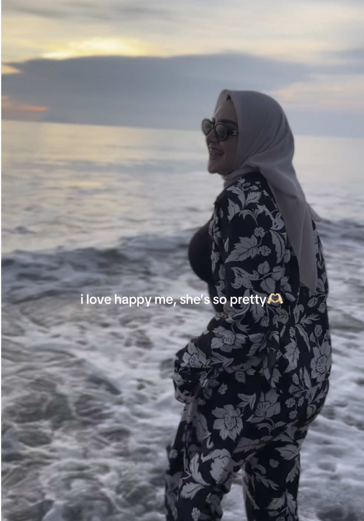 mashallah, ya Allah buatlah aku menjadi alasan kebahagiaan diri ku sendiri🥺❤️