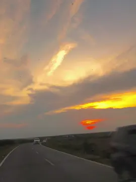 tanpa kata #fouryou #fyp #astetic #sunset #senja #sad 