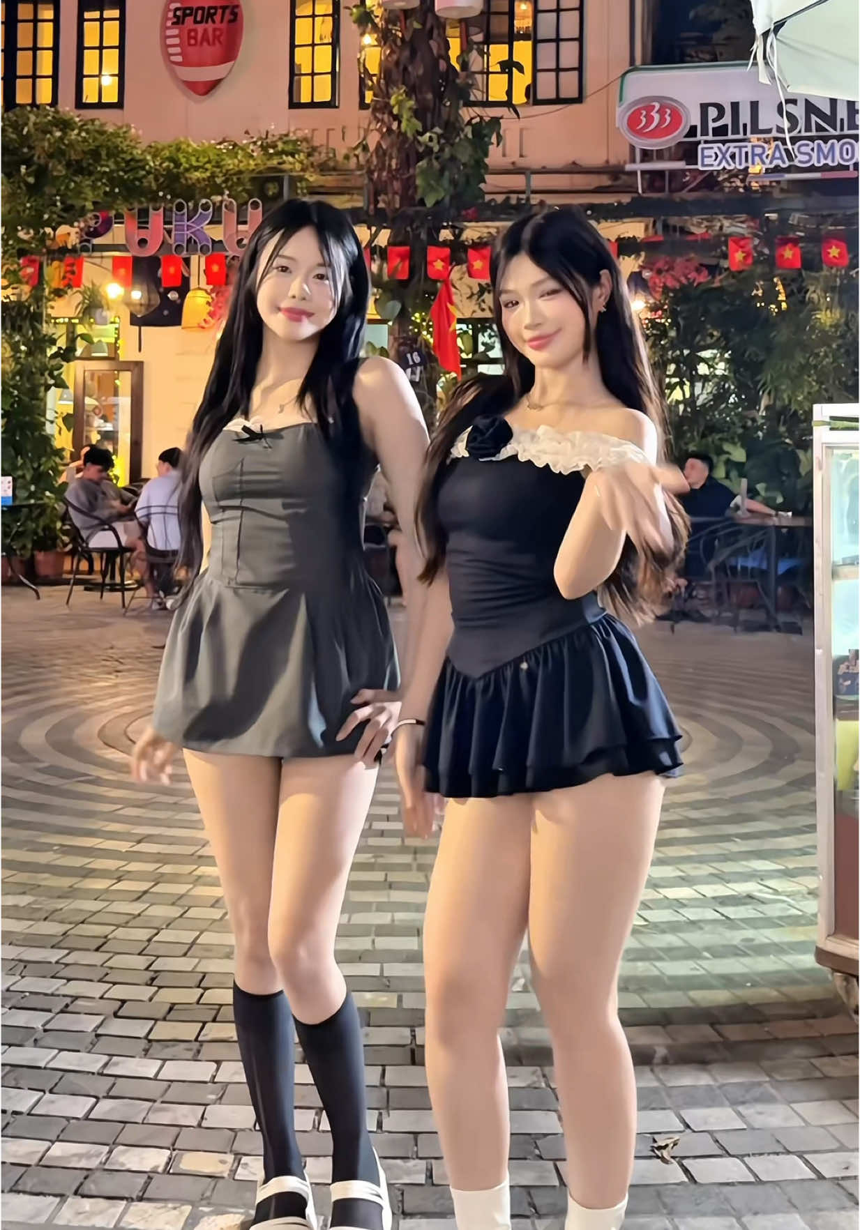 Chị chị em em cô chị hay cô em đâyy 😆😆 #tuilathouthou #fyp #xuhuong (dc @Độc Lạ Bình Bông 🌷 )