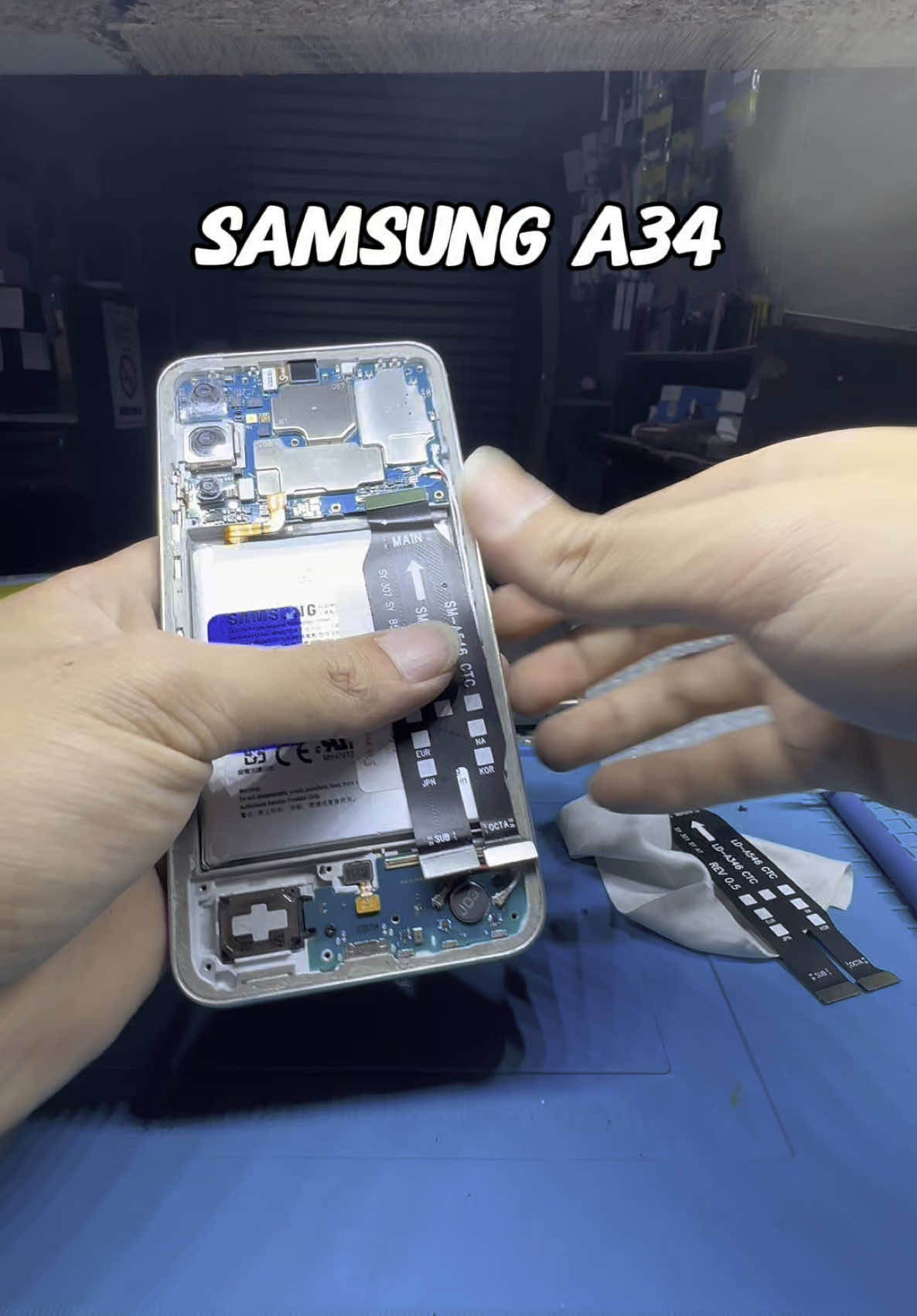 SAMSUNG A34 MATI KARENA MASUK AIR. AKMJ STORE SOLUSINYA 🤟🏻 • • • Pm untuk kerusakan lainnya : https://Wa.me/201559362275 • • • #AKMJSTOREEGYPT #masisir #masisirwati #fyp #beranda #pageforyou #repairmesir #samsunga34 #repairandroid 