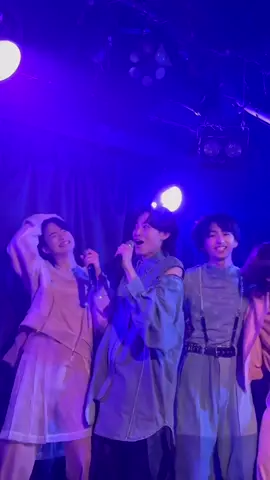 #推しを見つけよう  . 名曲『けもパン世界タイトルマッチ』のたのしげなリハーサルの様子をお届け💫 . 🌸#越山敬達 と ⛅️#松崎朔弥 #松崎さkuこ😹#まつざkiがごっつんこ😹全力けもパンチ‼︎🤛をご覧あれ👀 . 今週末5/17(土)よりバトボフリーライブツアー開催‼︎✈️ 千葉県・松戸と東京都・吉祥寺でお待ちしてます🩷🩵 . 未来のスターに会いに行こう✨ #バトボ #バトボ7th