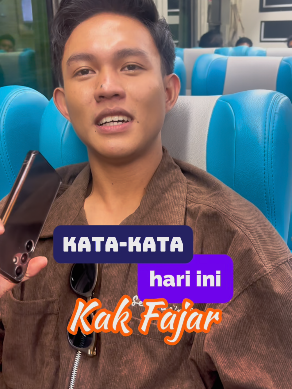 Naik kereta api sendirian aja, udah nyaman dan asyik banget! Apalagi kalau naik kereta api di temenin sama kamu! 🫣  Jadi, kalian tim solo trip atau tim train date nih? Tulis di kolom komentar ya! 👇🏻 #KAI121  #IndonesianIdol  #AyoNaikKereta  #KeretaApi