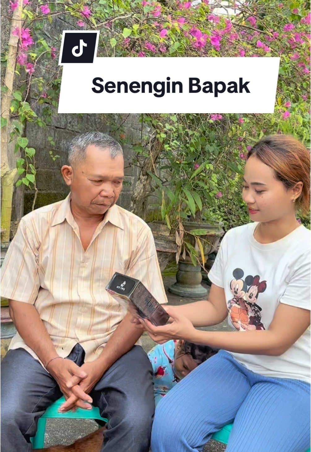 Solusi jitu yang selalu bikin bapak seneng,  sesimple ituu bareng produknya @MYIWE 🥰🥰 #PraktisCaranyaNyataHasilnya #Myiwe #HairColoringShampoo #ShampooUban #ShampooUbanNonAmonia #ShampooMyiwe