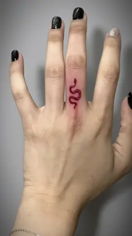 Chị thích chị xăm dị đó 😎🐍 Tiệm xăm phi hành gia ------------------------- Address: 73C Nguyen Thuong Hien, P.5,  Q. Binh Thanh, TP.HCM  📞Inbox for booking 0399.974.977 📌Nhận học viên khoá xăm mini #tiemxamphihanhgia 