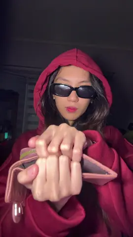 Flexing my pretty empty wallet 😭😭😭 #fypシ゚viral🖤tiktok #fypage #fyppppppppppppppppppppppp 