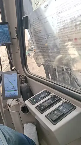 hira,, songonima #hidupbebasdram #yangpentinglakuin #operatorcraneindonesia 