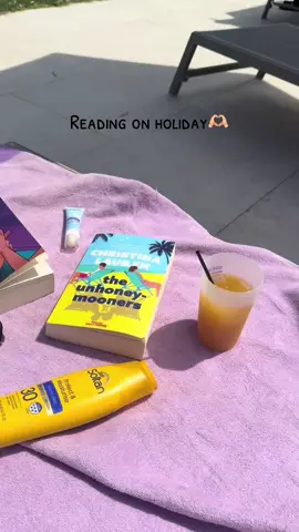 Reading on holiday by the pool>>Reading anywhere else🫶🏼  Two perfect holiday reads☀️ If anyone has any more summery book recommendations please let me know! Looking for more to read💜 #BookTok #fyp #booktokfyp #books #booklover #reader #reading #romance #romancebooks #alihazelwood #christinalauren #holidayreads 