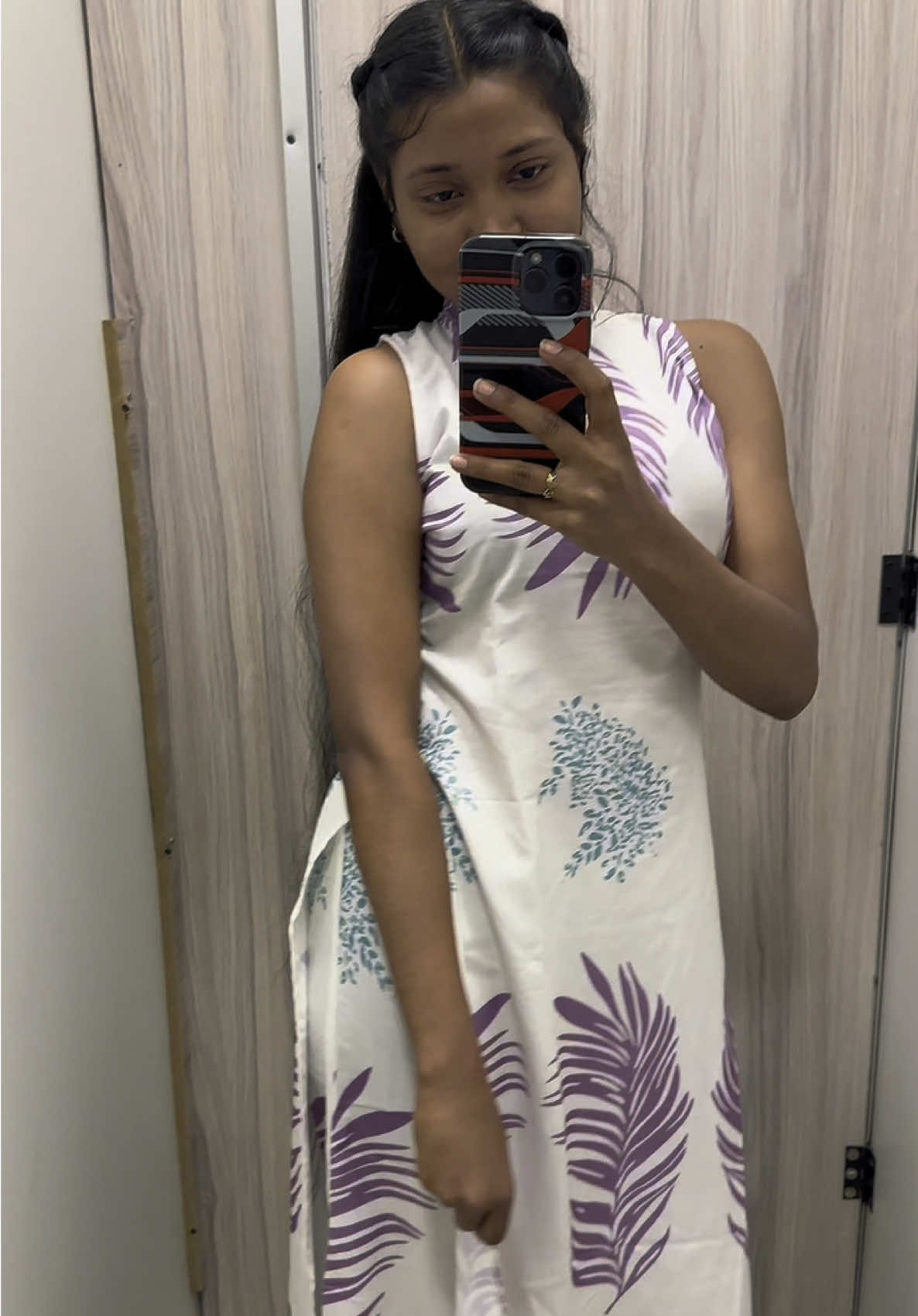 Love the look? 💕Drop us a message to order! But trust us there’s way more waiting for you at Sujeewa Fashion, Delgoda. ✨More styles, more offers, more wow! #sujeewafashion #delgoda #srilanka #fashion #newarrivals #viral #foryou #trending 