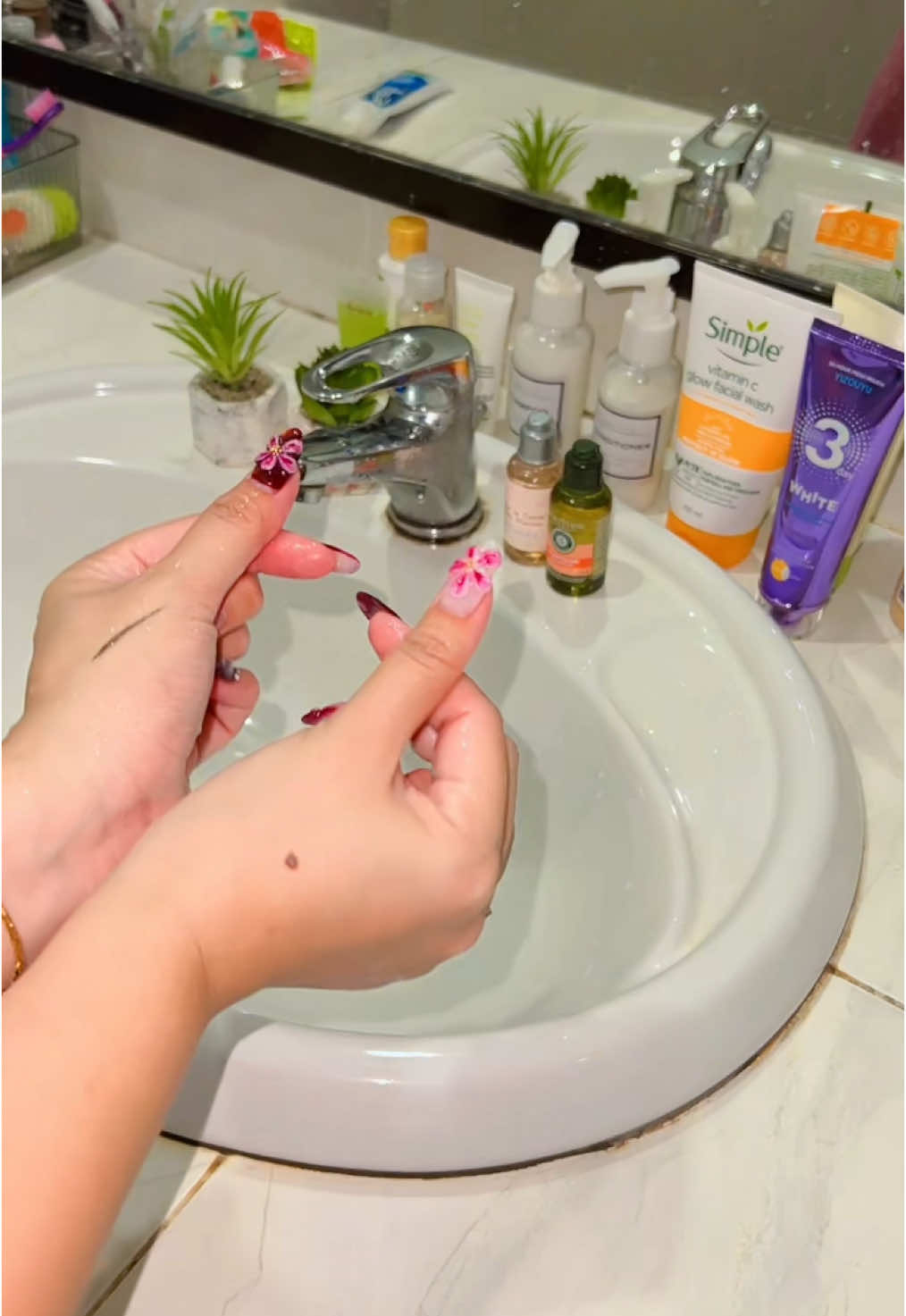 Carslan Eyeliner. Waterproof, sweat proof and ai mata proof🤭🤭 #carslaneyeliner 