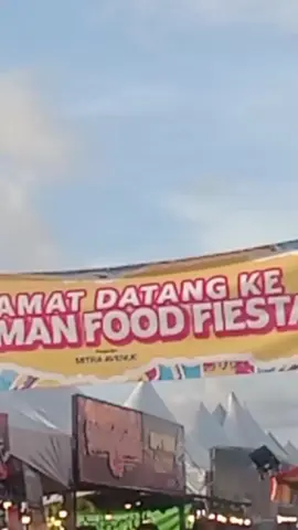 ragaman food fiesta bekenu @yoursdaniel @loafandmeat_malaysia @my_sufri_channel dan air boleh beli dekat nama gerai minum #ragamanfoodfiestabekenu #ragamanfiestafoodbekenu #foodfiesta #carnivalfood #fypis813 